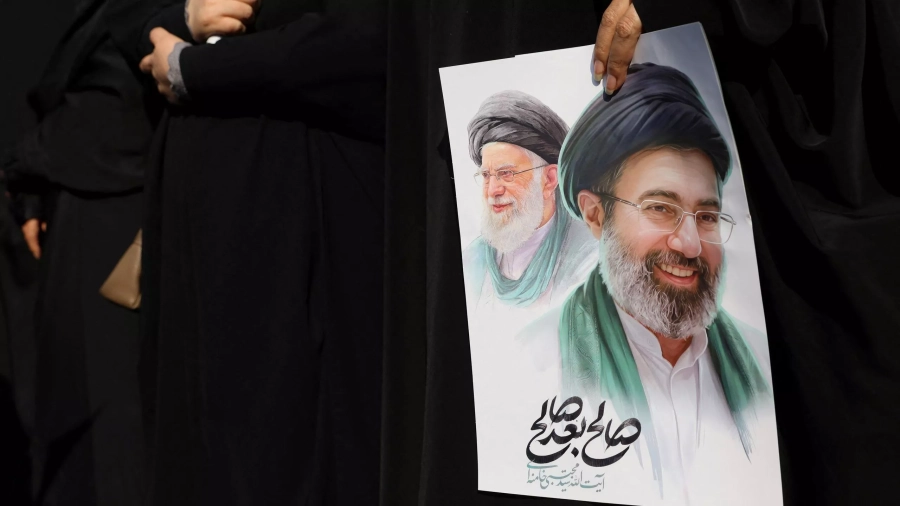 Líder supremo do Irã cobra reparações e diz que agressões dos EUA e de Israel não ficarão impunes